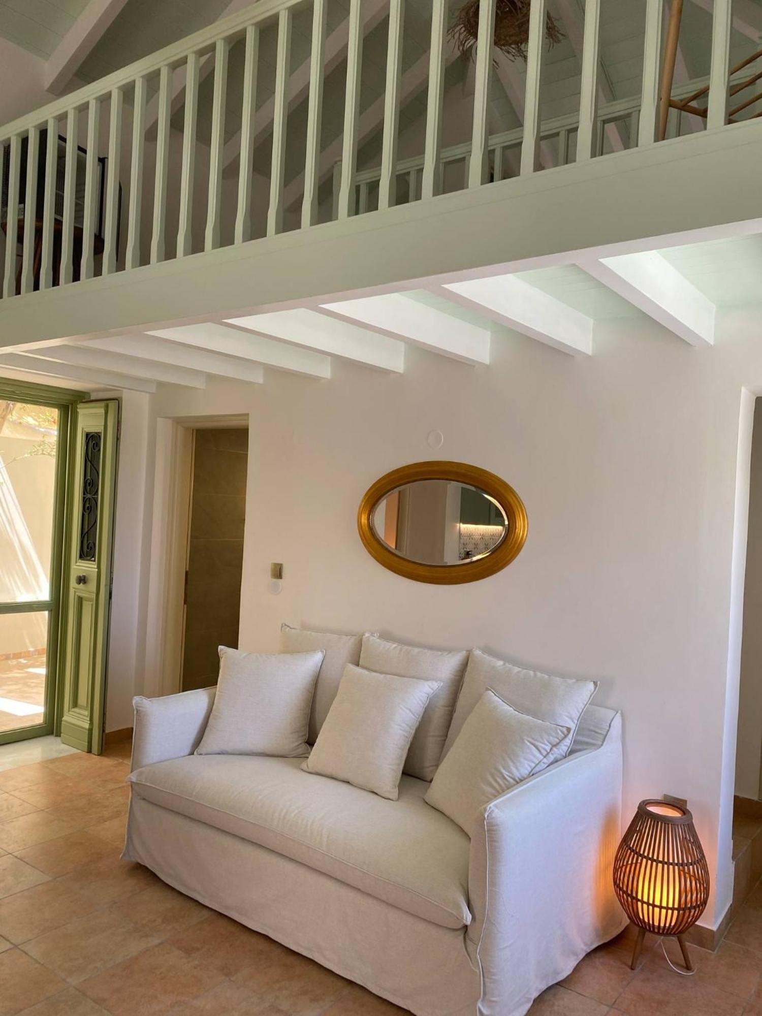 Villa Theoni Chalki Town 外观 照片
